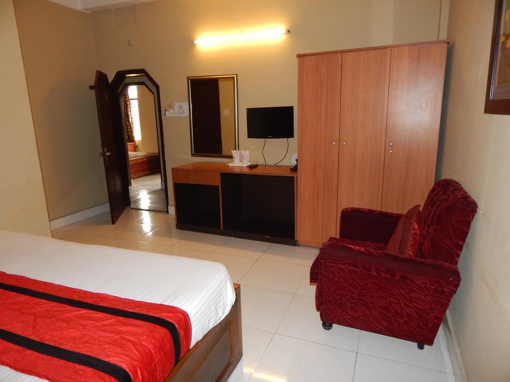 Breeze Hotel Siliguri Habitación foto