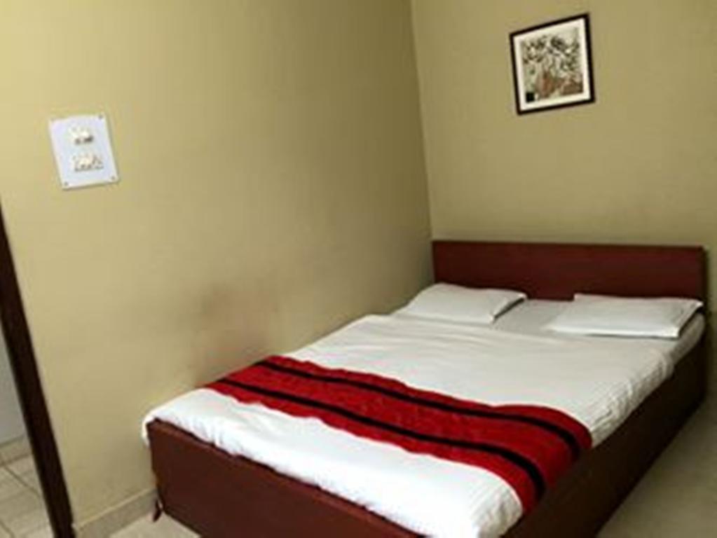 Breeze Hotel Siliguri Exterior foto