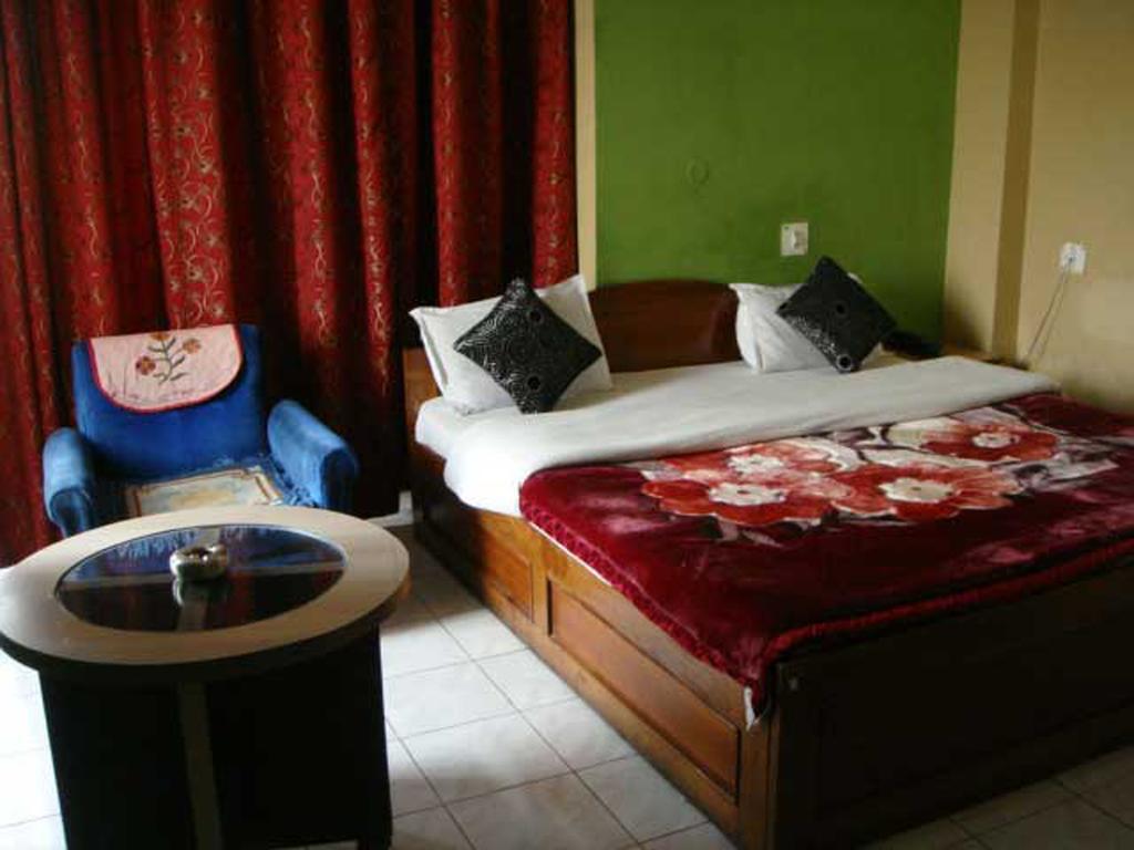 Breeze Hotel Siliguri Habitación foto